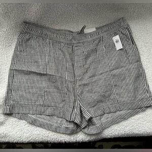 New Old Navy Linen Shorts
